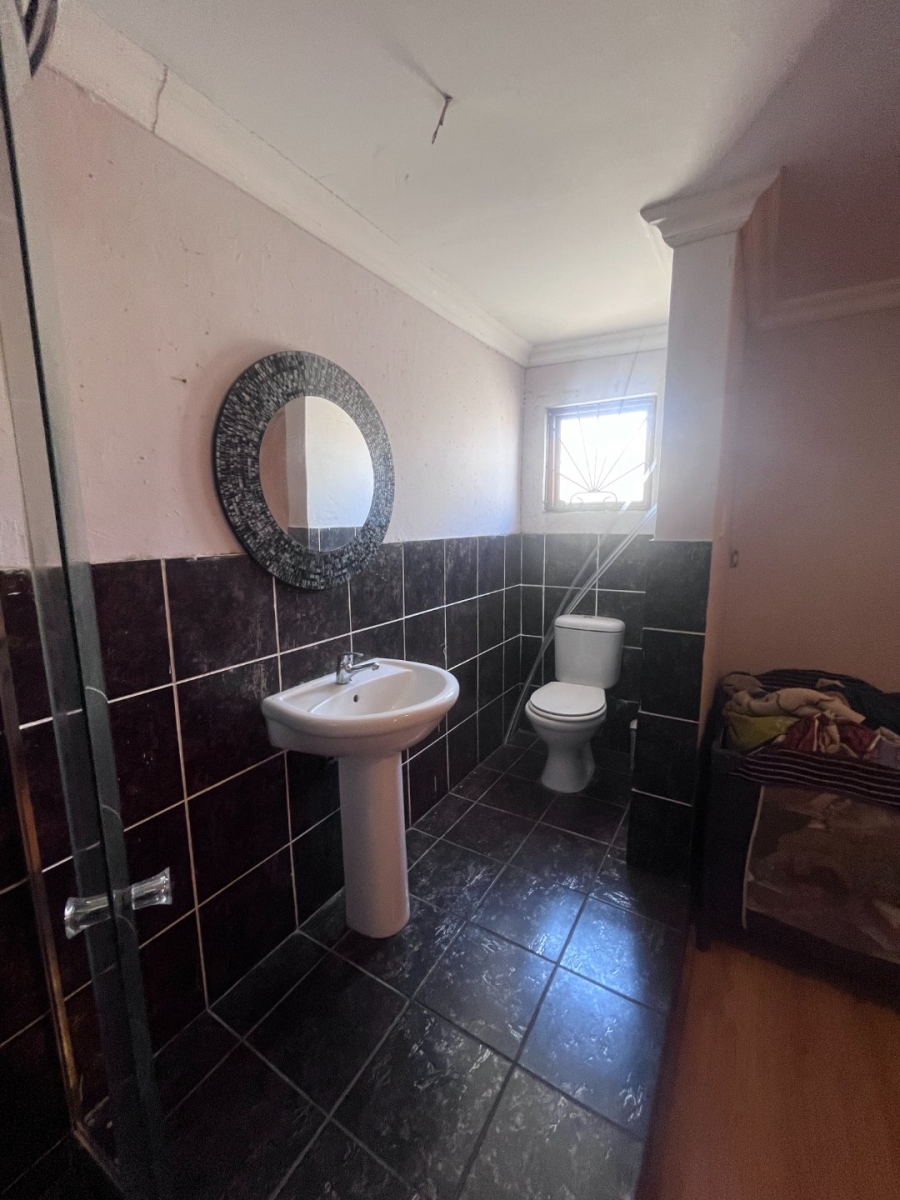 3 Bedroom Property for Sale in Kwazakhele Eastern Cape